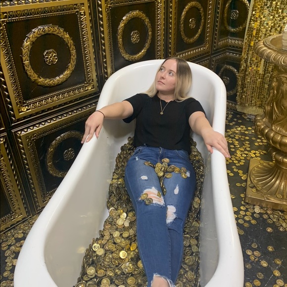 Meet your Posher, Katelynn - Picture 1 of 1